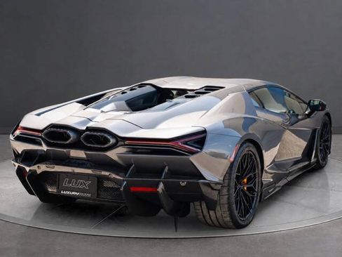 Used 2025 Lamborghini Revuelto AWD/4WD image 5