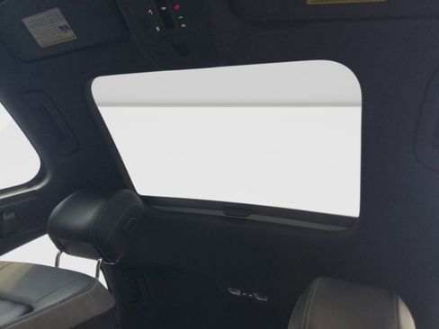 Used 2025 Audi A3 2.0T Premium w/ Convenience Package image 33