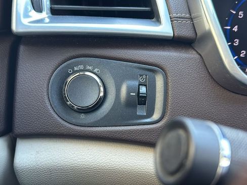 Used 2013 Cadillac SRX Luxury w/ Driver Awareness Package image 17