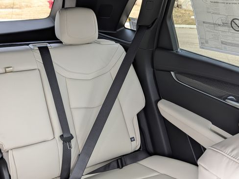 Used 2026 Cadillac XT5 Sportv w/ LPO, Floor Liner Package AWD/4WD image 12