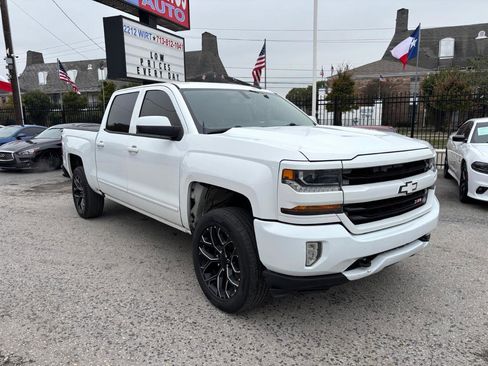Used 2017 Chevrolet Silverado 1500 LT w/ All Star Edition image 4