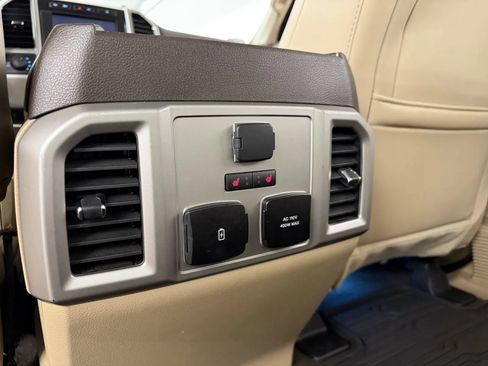 Used 2020 Ford F150 Lariat w/ Equipment Group 502A Luxury AWD/4WD image 30