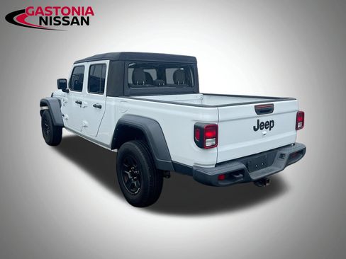 Used 2023 Jeep Gladiator Sport w/ Trailer Tow Package AWD/4WD image 6