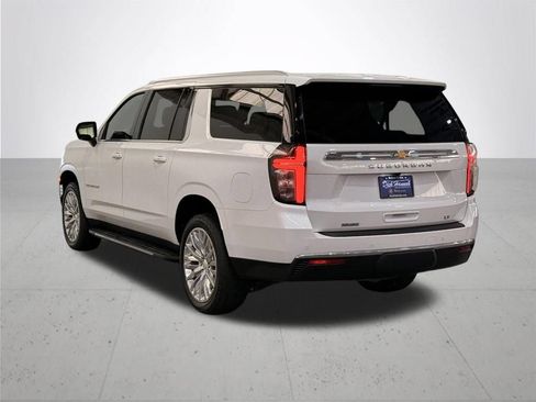 Used 2023 Chevrolet Suburban LT w/ Max Trailering Package AWD/4WD image 14