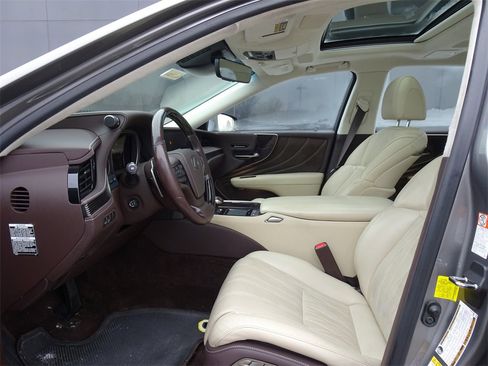 Used 2018 Lexus LS 500 AWD image 8