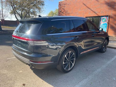 Used 2023 Lincoln Aviator Reserve w/ Equipment Group 201A image 3