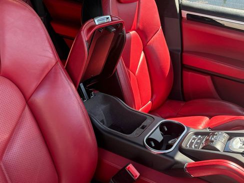 Used 2016 Porsche Cayenne GTS AWD/4WD image 22