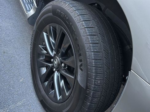 Used 2022 Lexus GX 460 Premium w/ Premium Package image 10