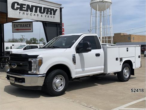 Used 2018 Ford F250 XL w/ Power Equipment Group RWD image 1