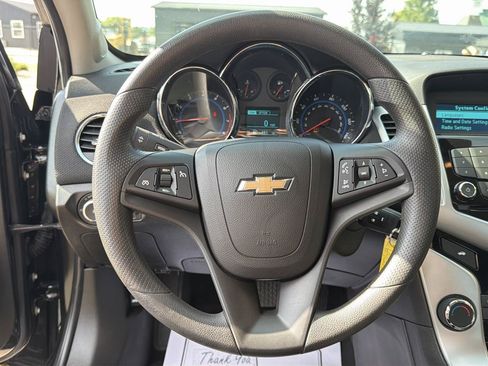 Used 2016 Chevrolet Cruze LT w/ RS Package FWD image 10
