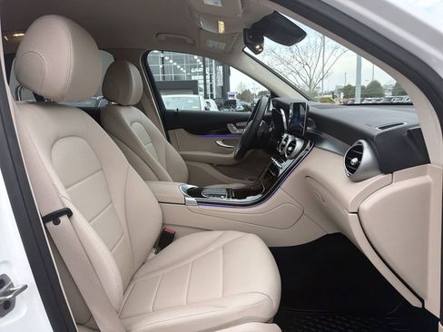 Used 2022 Mercedes-Benz GLC 300 4MATIC image 20