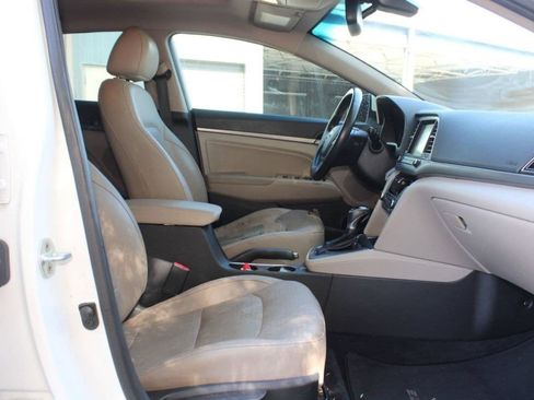 Used 2017 Hyundai Elantra Limited w/ Limited Ultimate Package 05 FWD image 13