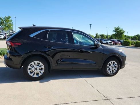 Used 2024 Ford Escape Active AWD/4WD image 2