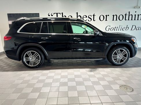 Used 2026 Mercedes-Benz GLS 450 4MATIC image 3