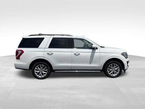 Used 2021 Ford Expedition XLT AWD/4WD image 9