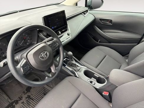 Used 2024 Toyota Corolla LE FWD image 11