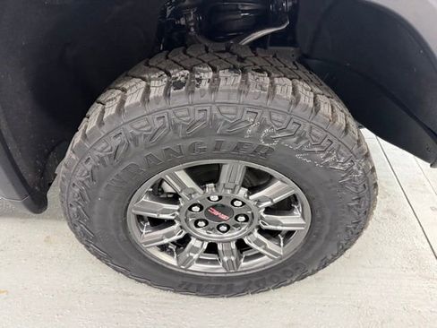 New 2026 GMC Sierra 1500 AT4X image 4