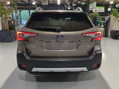 Used 2023 Subaru Outback Limited XT AWD/4WD image 9
