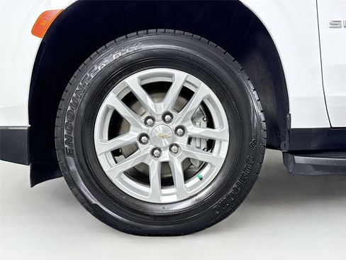 Used 2021 Chevrolet Suburban LT image 43