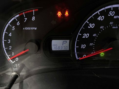 Used 2014 Toyota Sienna LE image 19