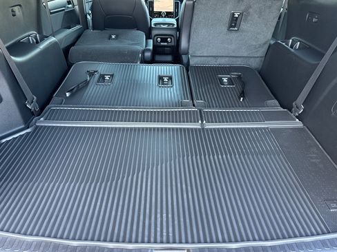 New 2026 GMC Acadia AT4 w/ LPO, Floor Liner Package image 17
