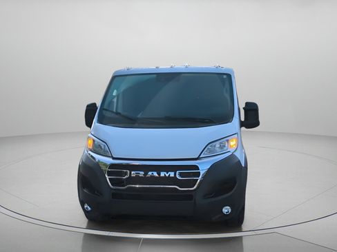 Used 2025 RAM ProMaster 2500 w/ U-Haul Equipment Group FWD image 8
