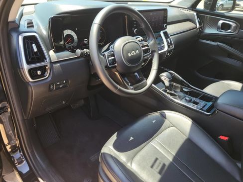 Used 2023 Kia Sorento SX AWD/4WD image 24
