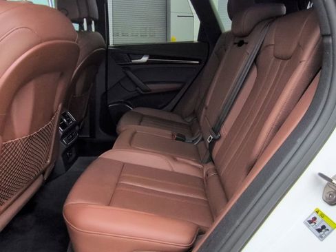 Used 2018 Audi Q5 2.0T Premium Plus w/ Premium Plus Package image 14