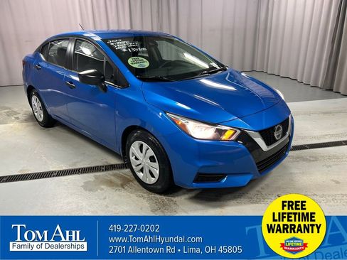 Used 2022 Nissan Versa S w/ Lighting Package image 1