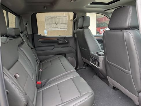 New 2026 GMC Sierra 1500 Denali w/ Denali Reserve Package AWD/4WD image 28