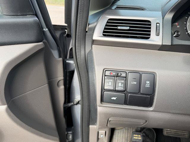 Used 2017 Honda Odyssey EX-L image 31