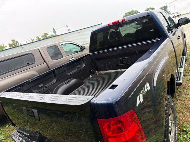 Used 2010 GMC Sierra 1500 SL AWD/4WD image 6