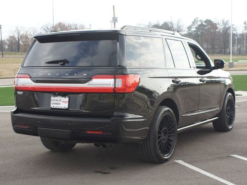 Used 2020 Lincoln Navigator Reserve w/ Equipment Group 208A Reserve image 16