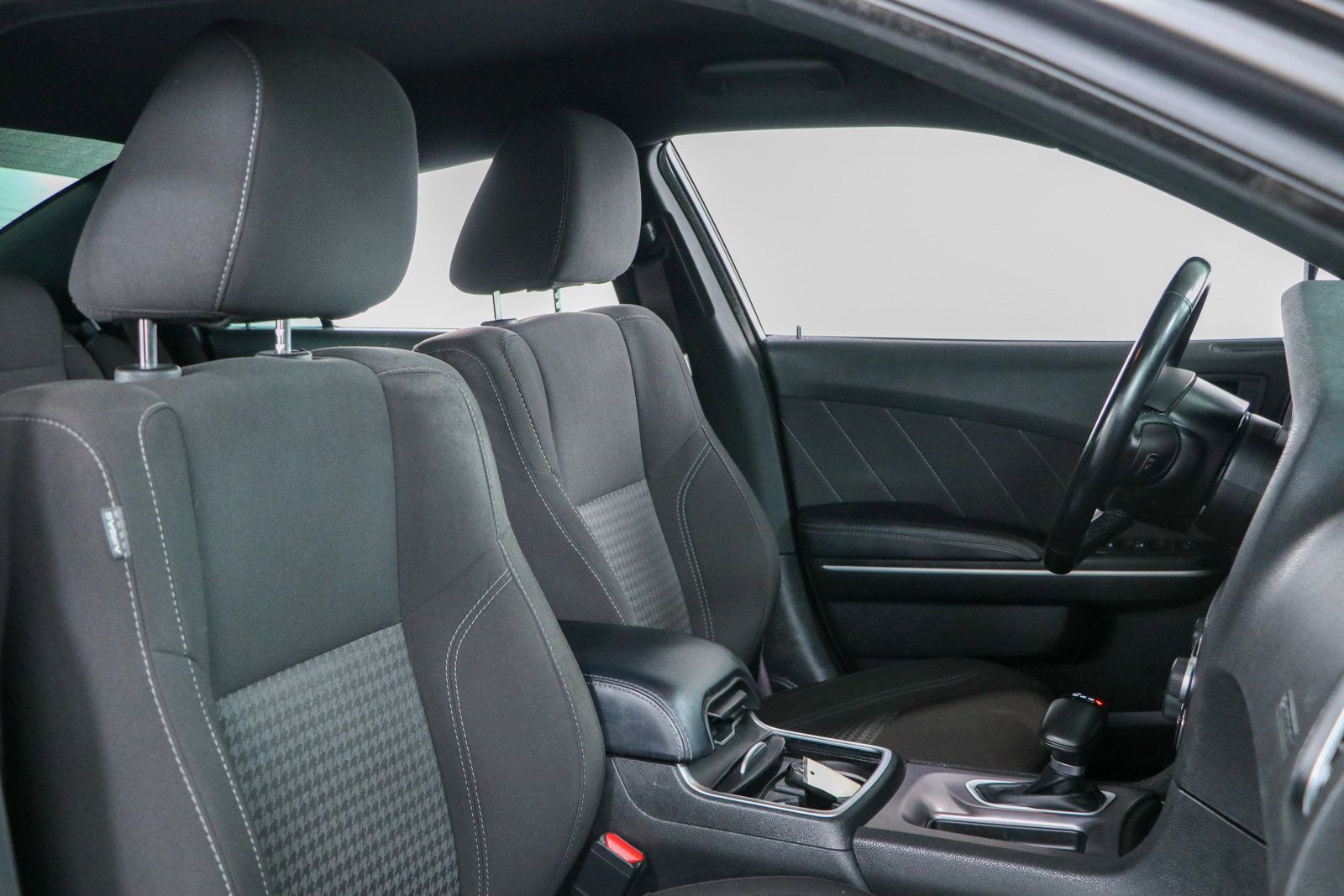 Used 2023 Dodge Charger SXT RWD image 27