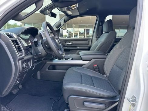 New 2026 RAM 1500 Express AWD/4WD image 10