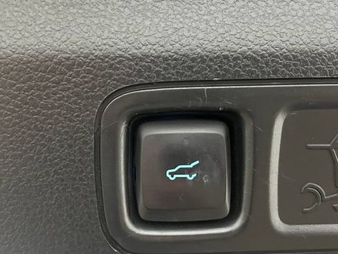 Used 2019 Ford Expedition Platinum AWD/4WD image 13