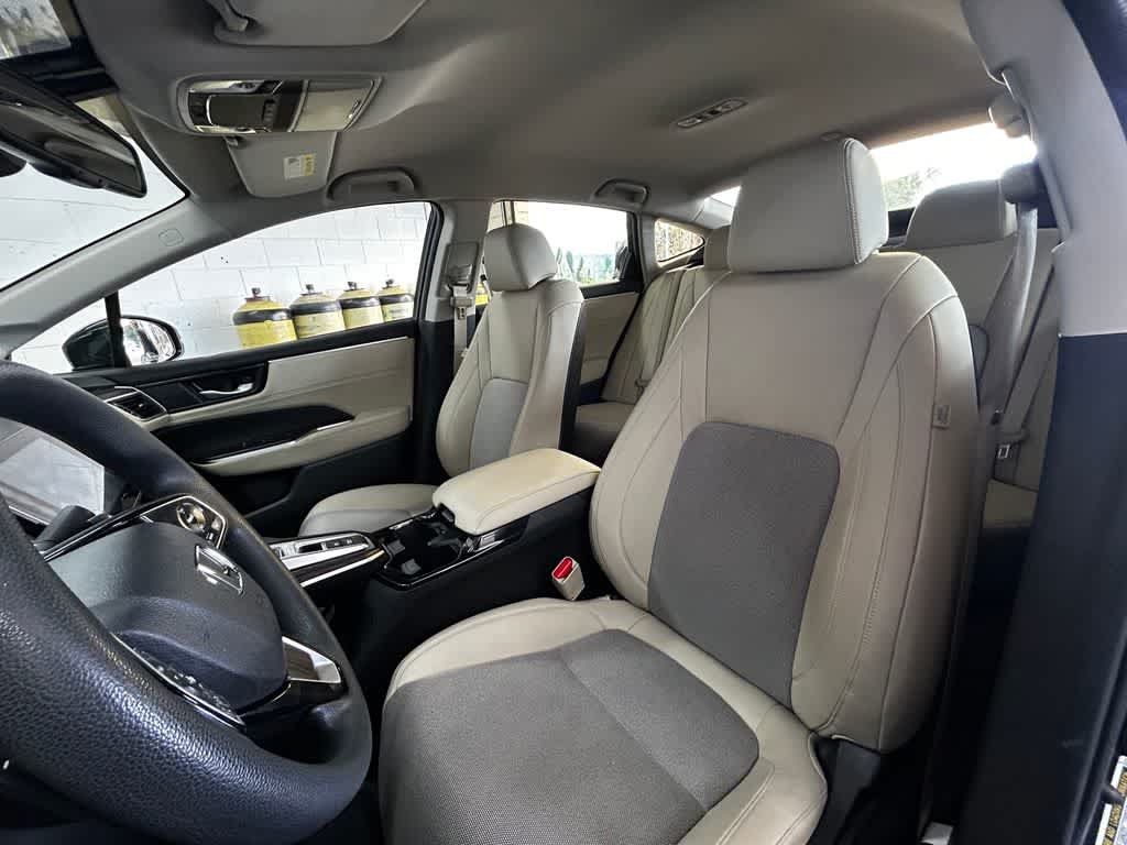 Used 2019 Honda Clarity Plug-In Hybrid image 11