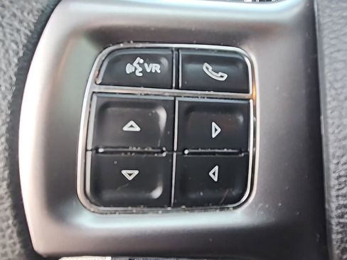 Certified 2022 RAM 1500 Classic SLT image 13