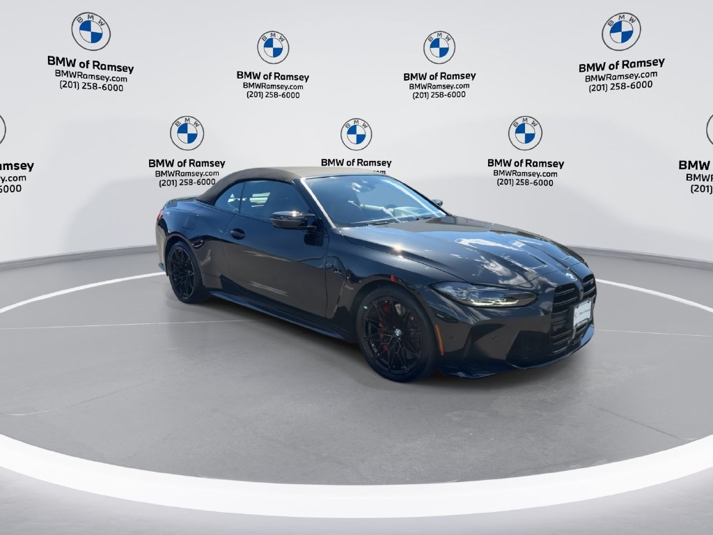 Used 2022 BMW M4 xDrive Competition w/ Executive Package AWD/4WD image 2