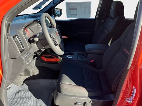 New 2026 Nissan Frontier PRO-4X w/ Pro-4x Convenience Package image 11