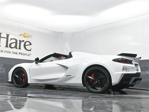 New 2026 Chevrolet Corvette E-Ray w/ Stealth Interior Trim Package image 34