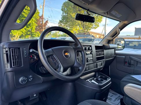 Used 2023 Chevrolet Express 2500 w/ Driver Convenience Package image 25