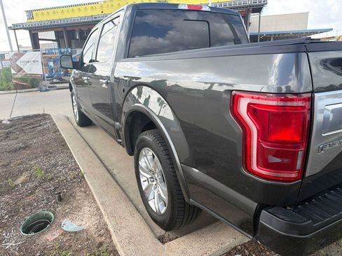 Used 2016 Ford F150 Platinum w/ Equipment Group 701A Luxury RWD image 4