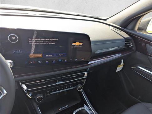 New 2026 Chevrolet Traverse Z71 w/ Driver Confidence Package image 14