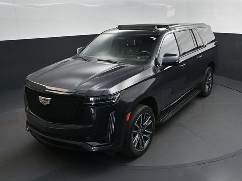 Used 2023 Cadillac Escalade ESV Sport Platinum RWD image 31