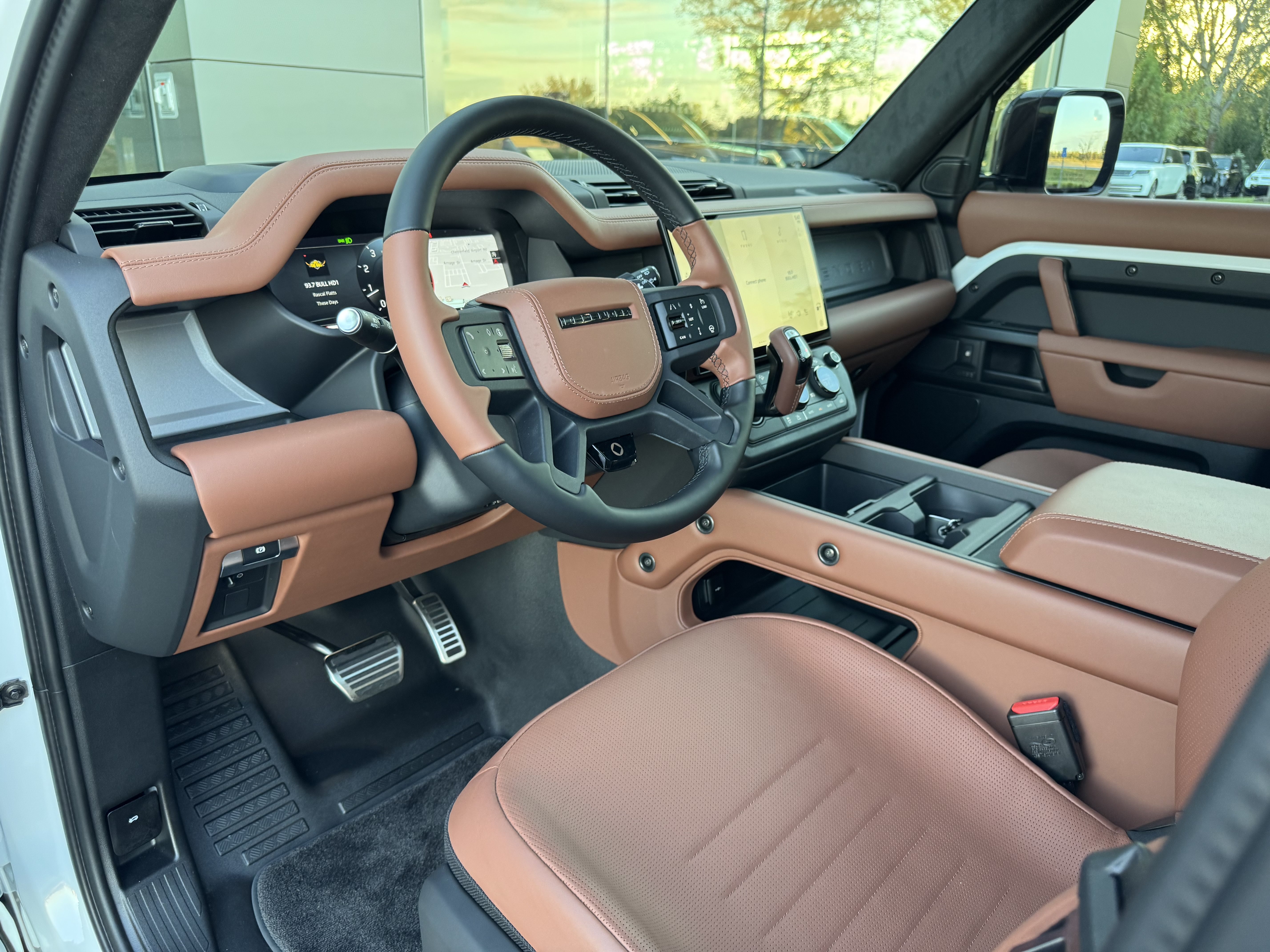 New 2026 Land Rover Defender 110 OCTA AWD/4WD image 13