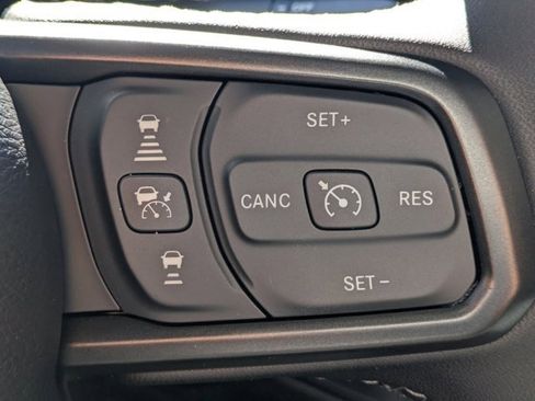 New 2025 Jeep Gladiator Sport image 22