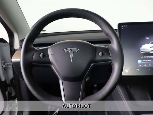 Used 2022 Tesla Model 3 Long Range image 3