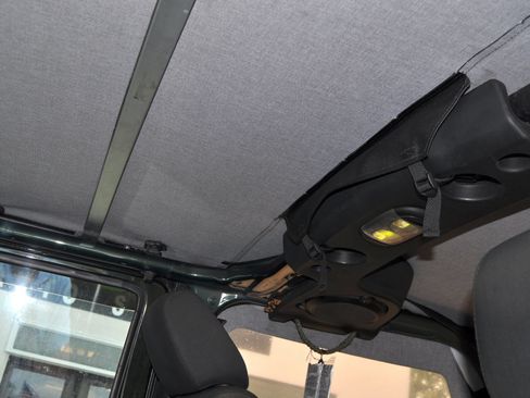 Used 2011 Jeep Wrangler Sport AWD/4WD image 26