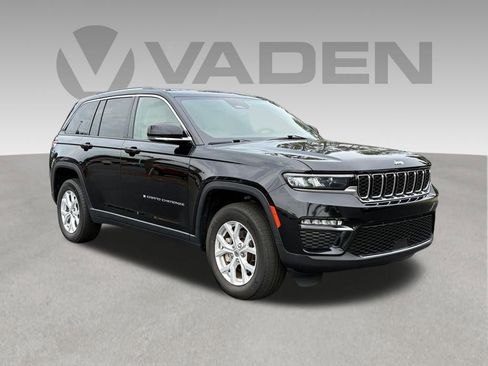 Used 2023 Jeep Grand Cherokee Limited AWD/4WD image 1